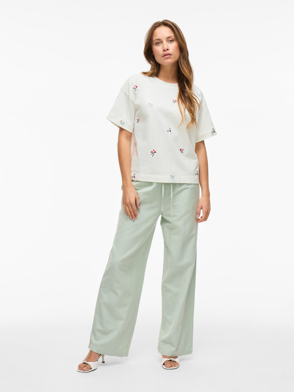 Vimonie Flower Emb t-shirt - Color Flowers